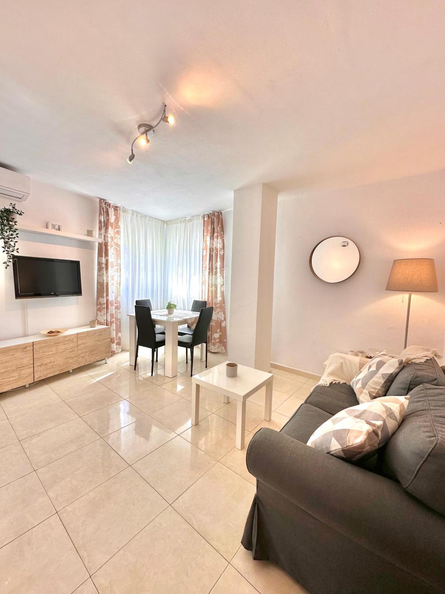 Apartamentos J&K Torremolinos Eksteriør billede