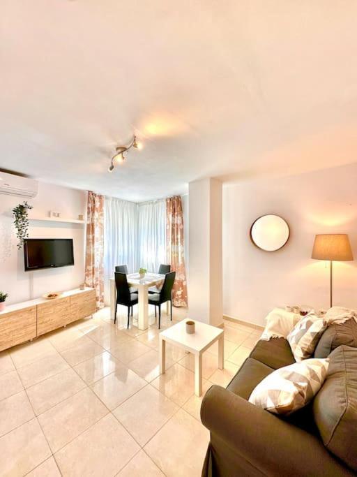 Apartamentos J&K Torremolinos Eksteriør billede