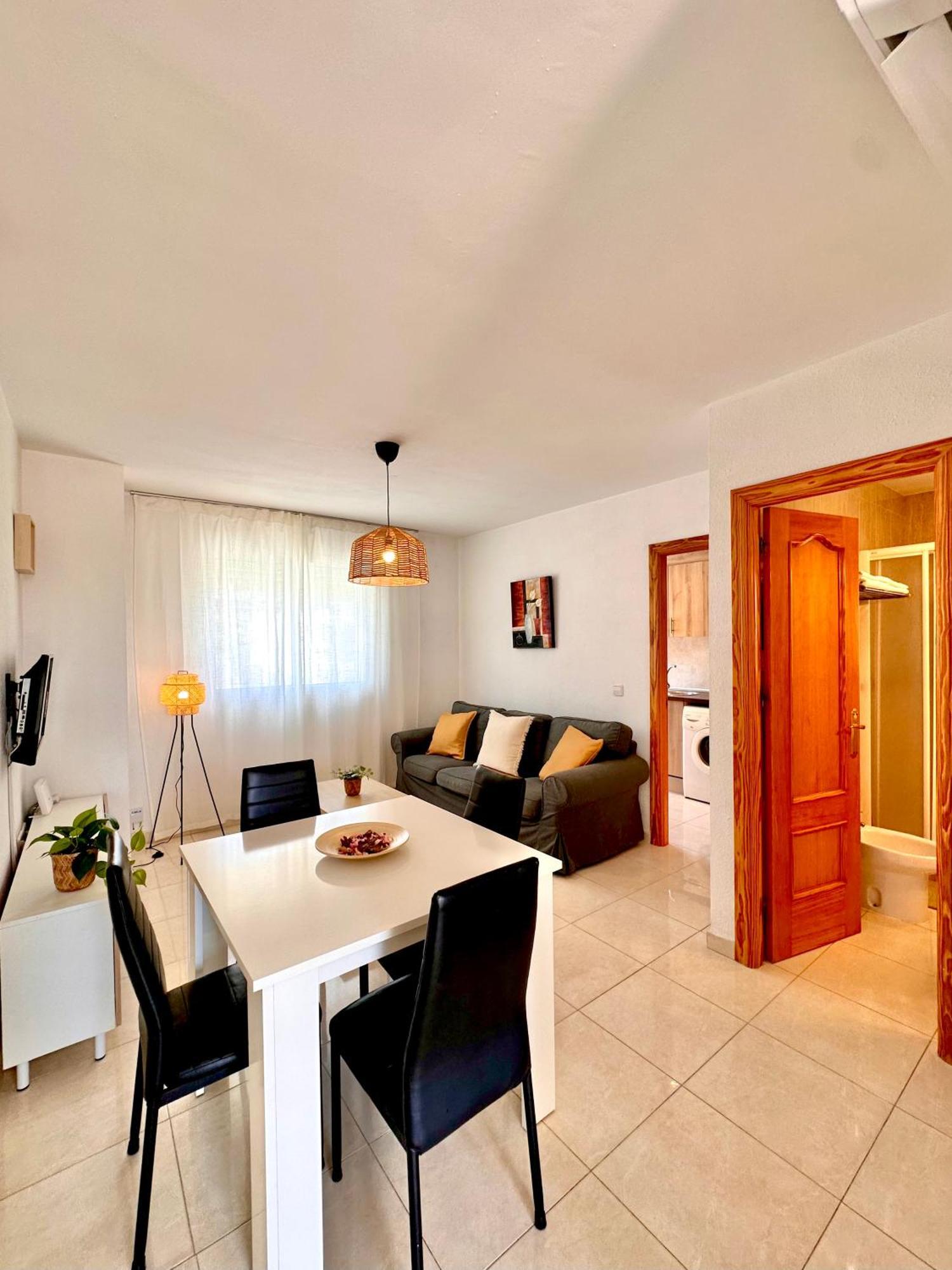 Apartamentos J&K Torremolinos Eksteriør billede