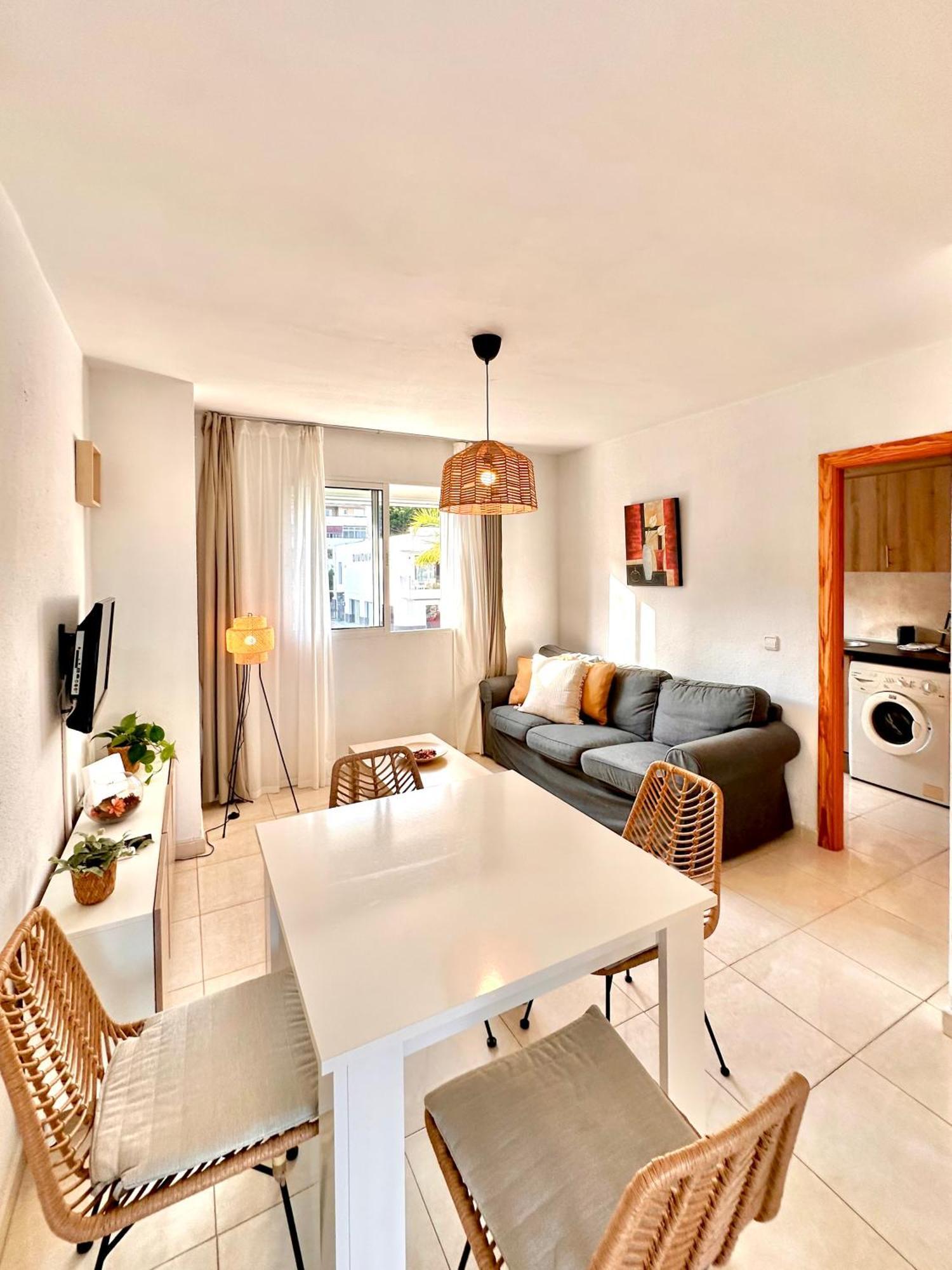 Apartamentos J&K Torremolinos Eksteriør billede